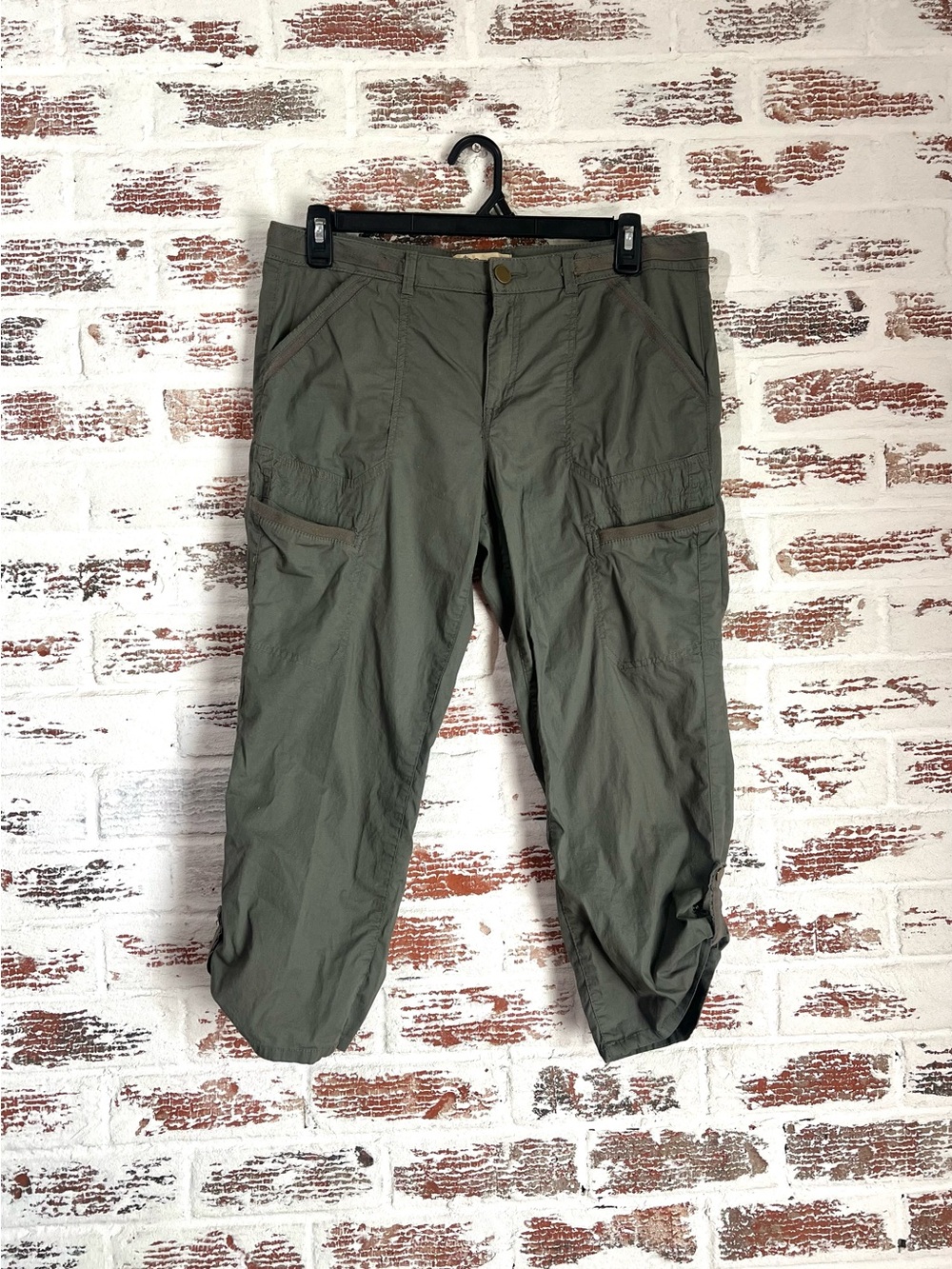 Democracy Flex-ellent Cargo Capri Pants Womens 14 Olive Green Cropped Roll Tab